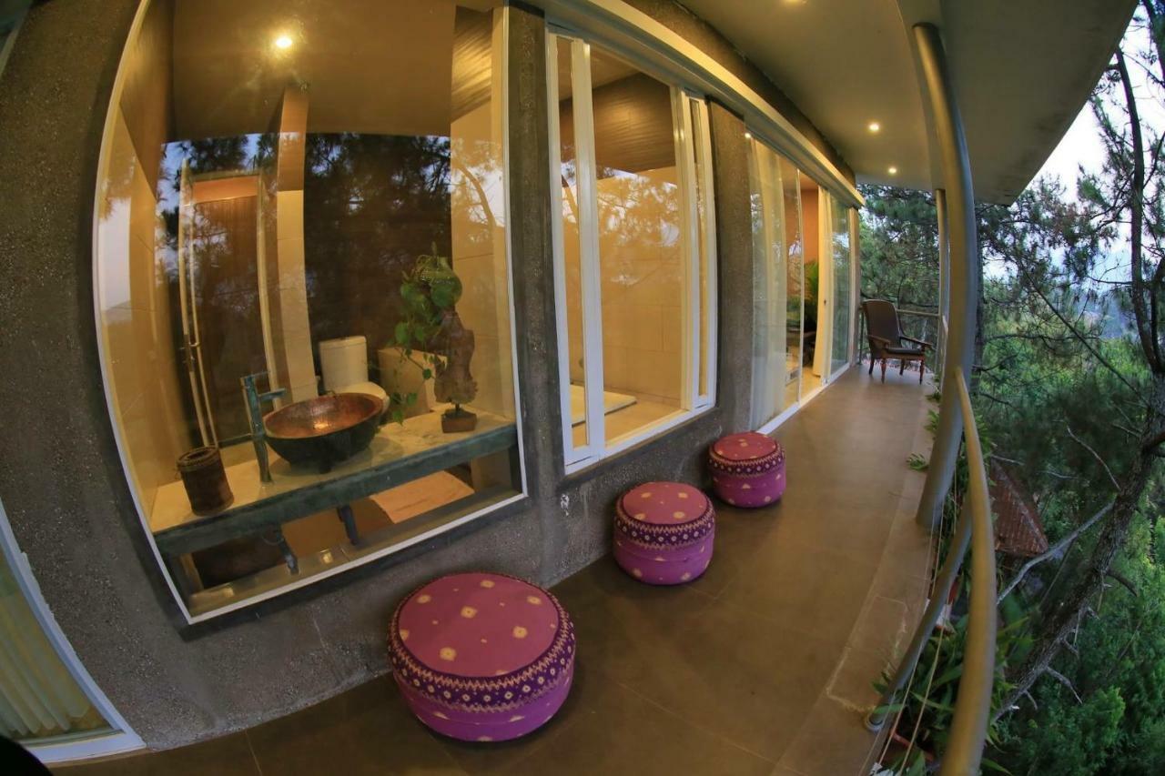 Ruth'S Bed & Breakfast Lembang Exterior photo